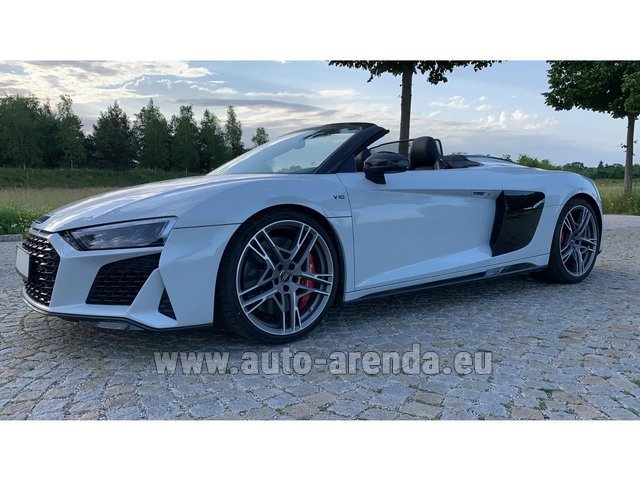 Rental Audi R8 Spyder V10 Performance (620 hp) in the München airport