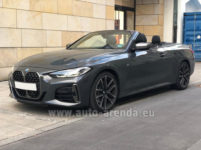 Rental BMW M440i xDrive Convertible in the München airport
