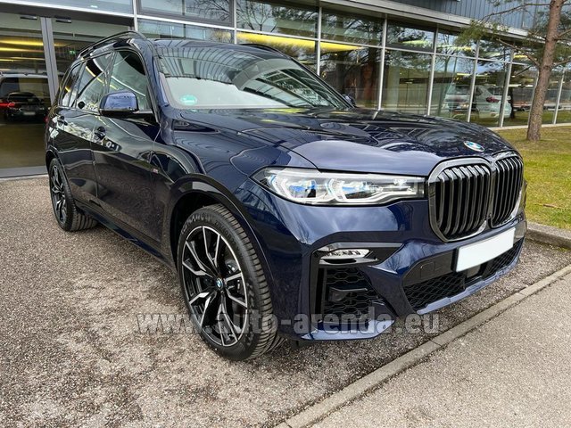 Rental BMW X7 XDrive 40d (6 seats) High Executive M Sport in the München Train Station