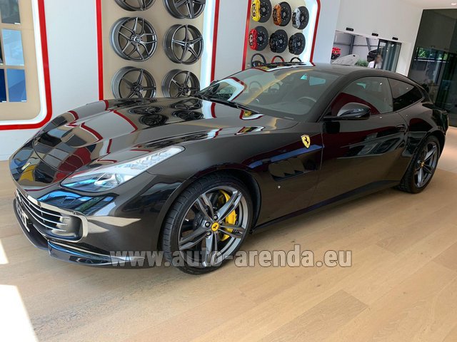 Rental Ferrari GTC4Lusso in the München airport