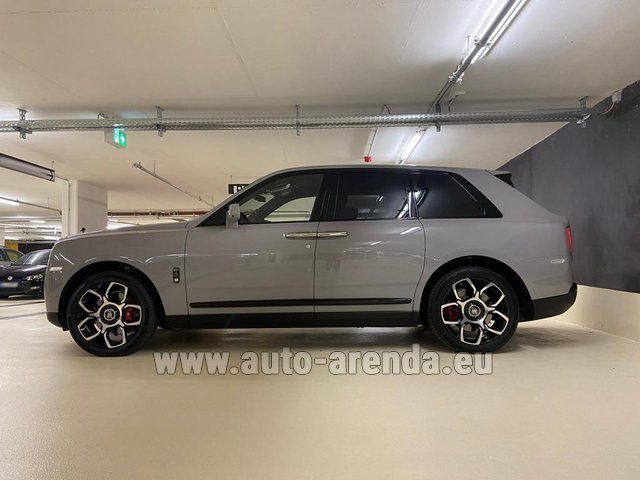 Rental Rolls-Royce Cullinan Grey in München Bayern